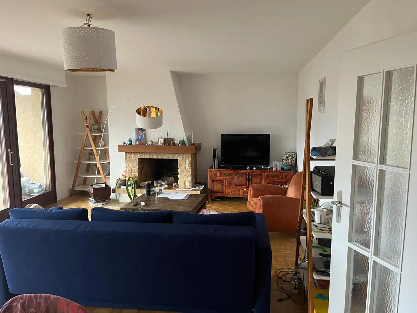 Spacious 5-room apartment in Pully - Photo 2 of 10