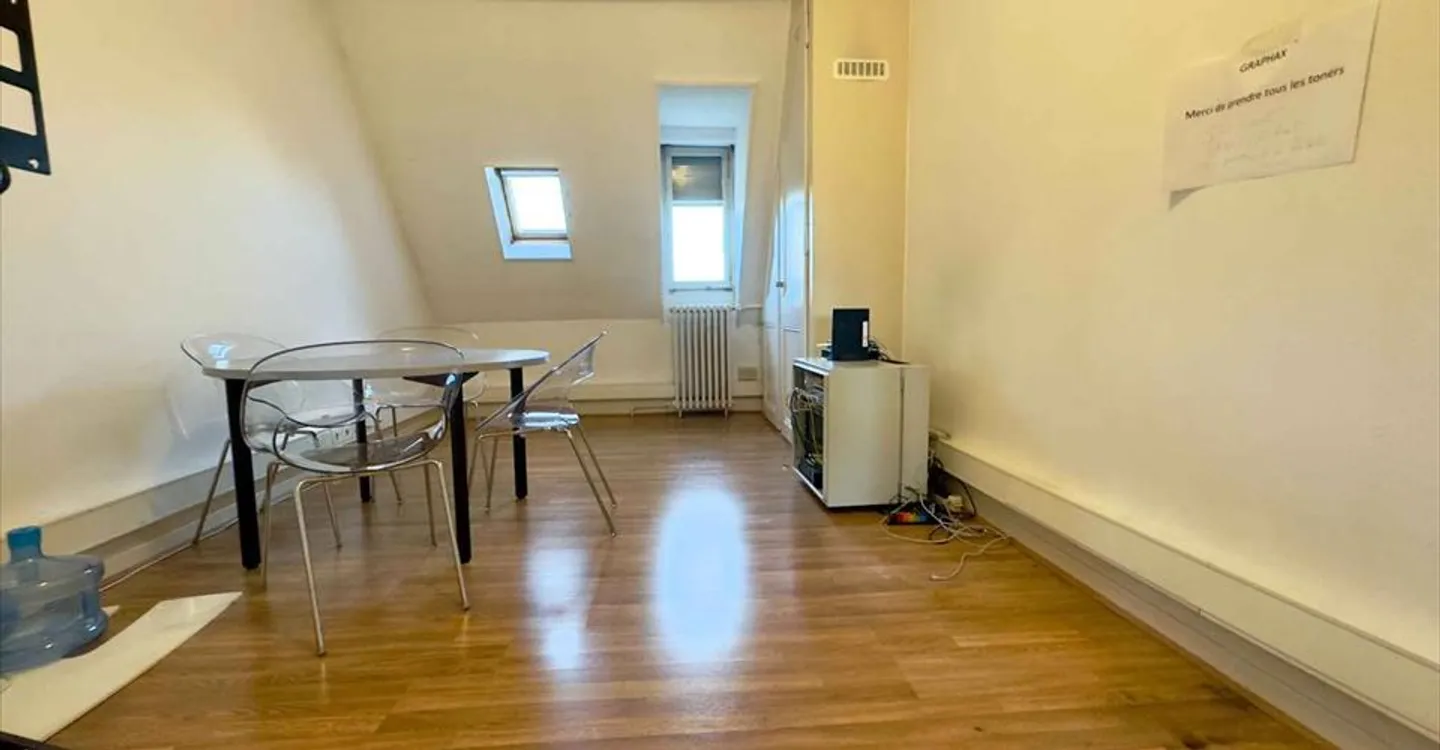 Spazio ufficio in affitto - Foto 1 di 11