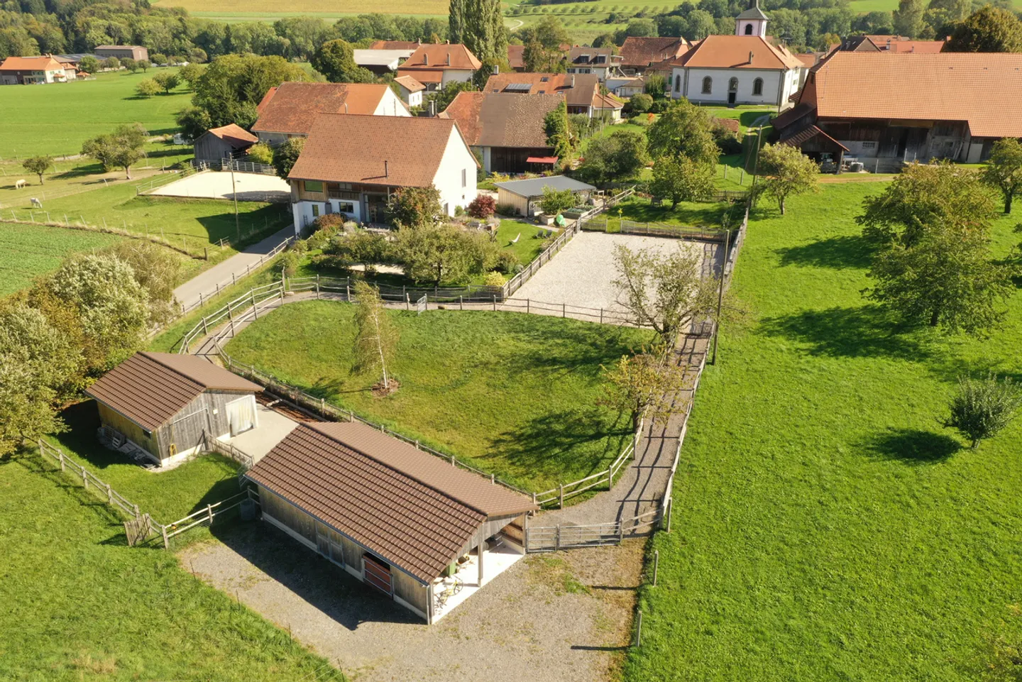 Außergewöhnlicher und komplett renovierter Bauernhof mit negativen Kosten - Foto 13 von 16
