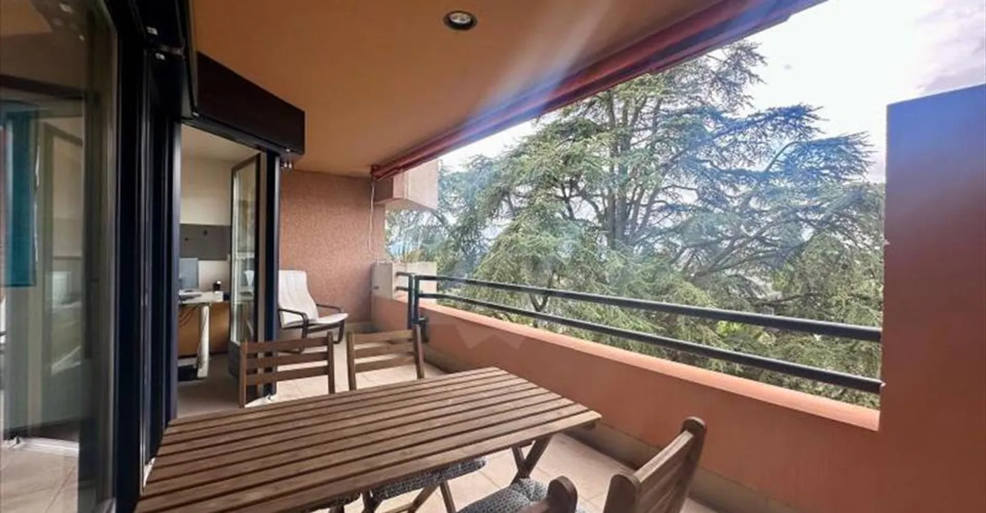 Office space for rent - Photo 2 of 12