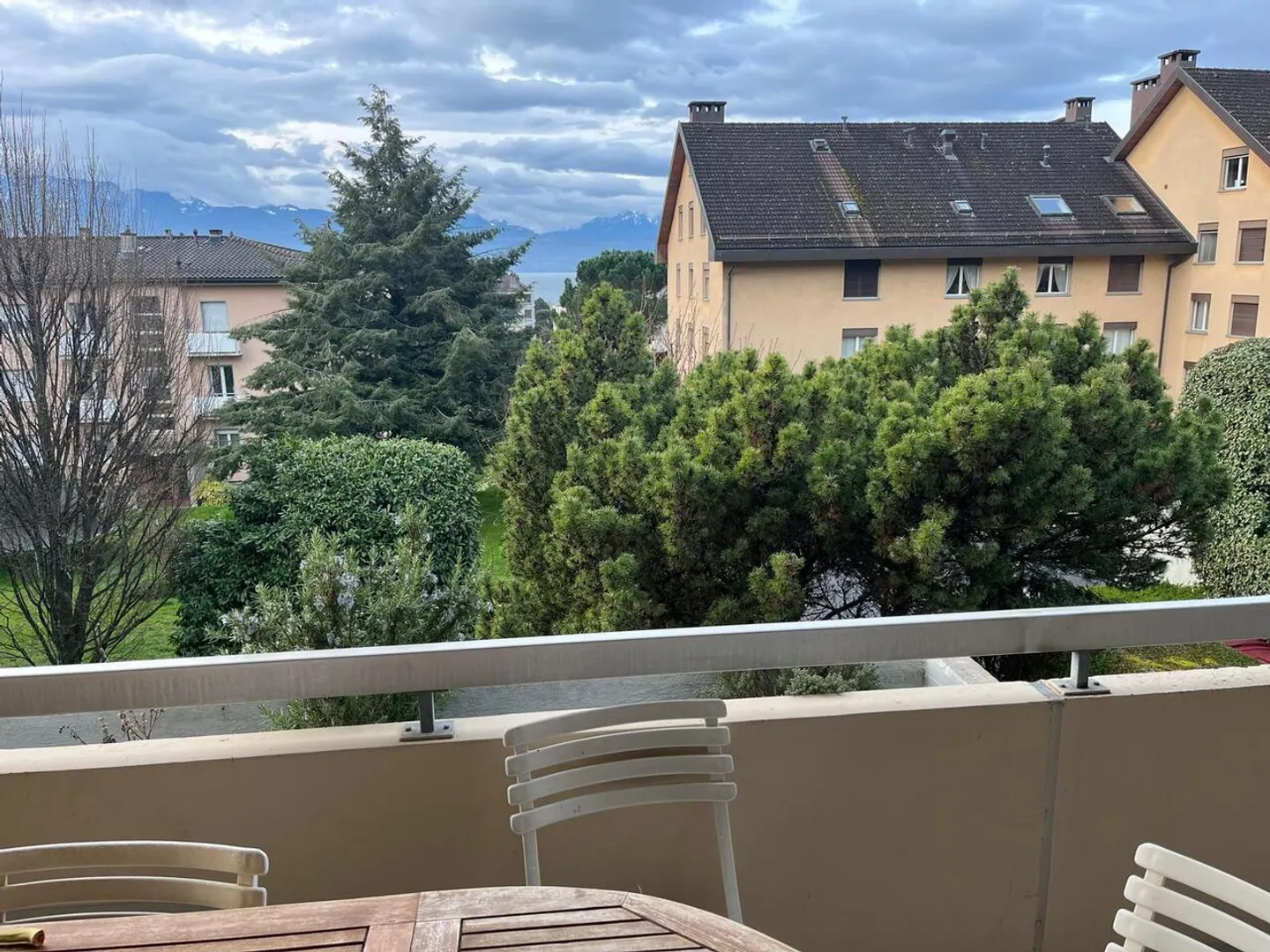 Spacious 5-room apartment in Pully - Photo 8 of 10