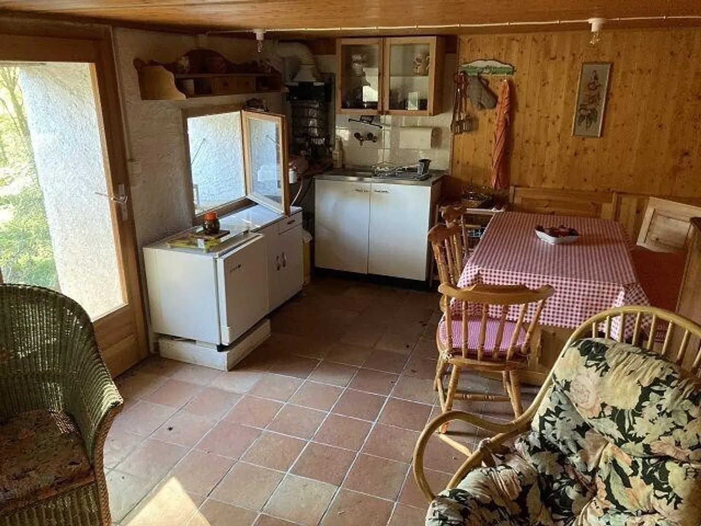 Idyllic Rustic Village Retreat - Photo 5 of 12