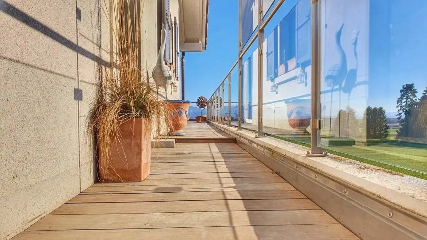 Three-Storey Apartment with View - Photo 1 of 3