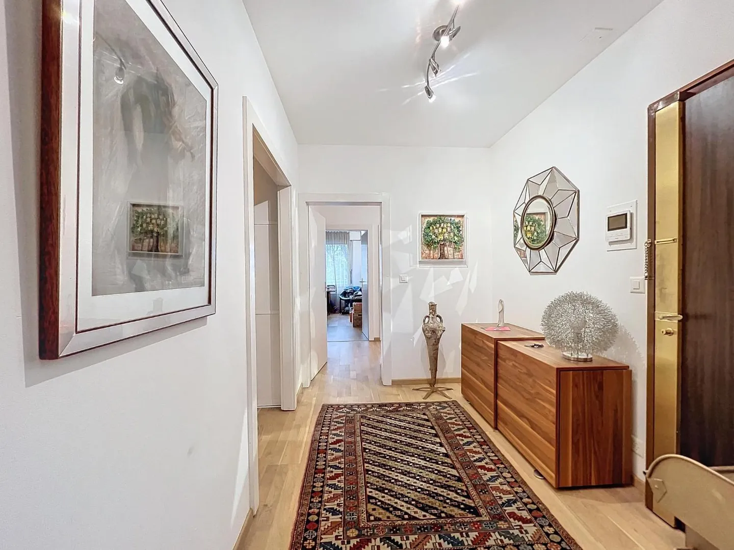 Wohnung mit atemberaubendem Blick - Foto 3 von 4