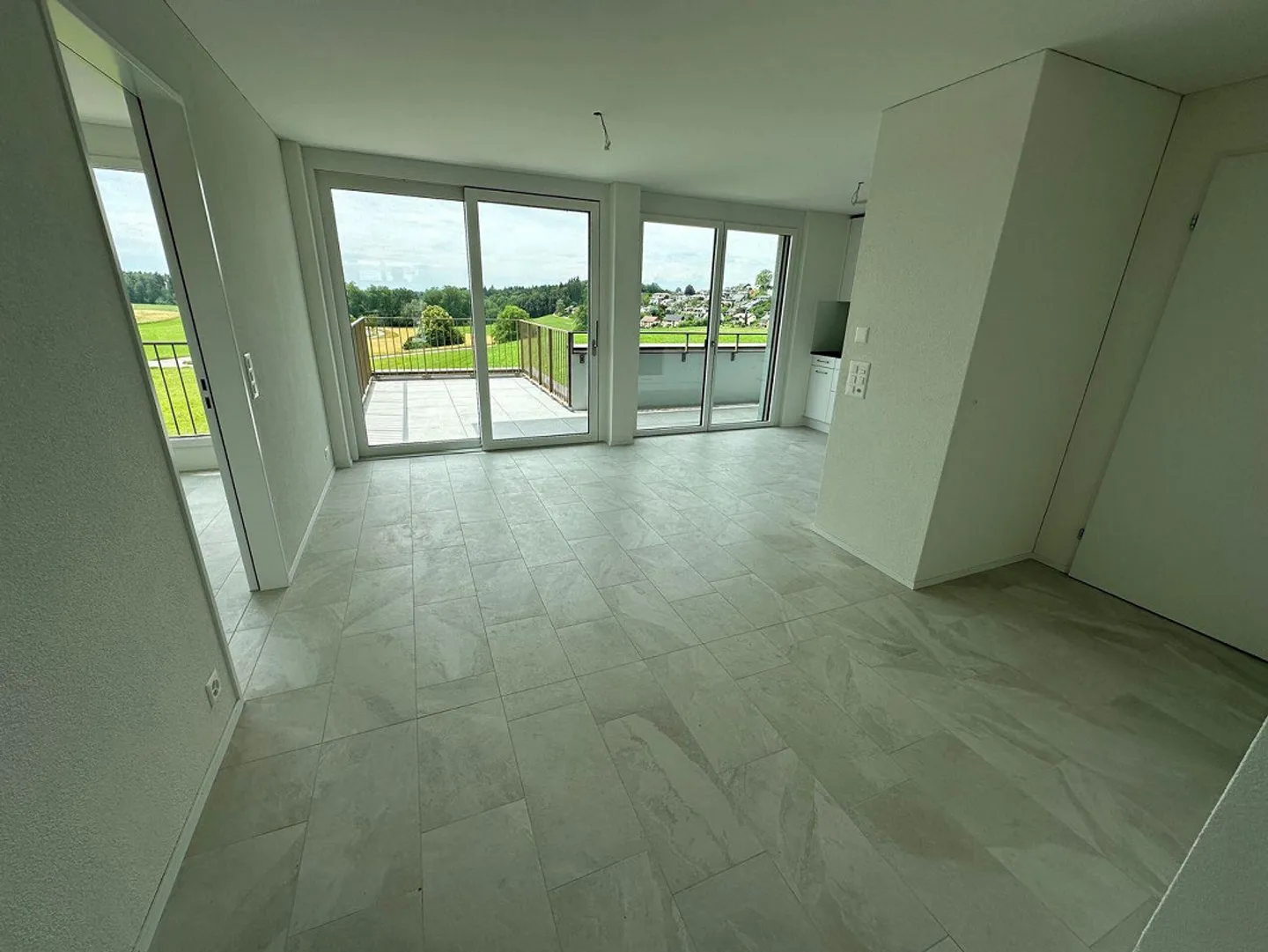 First occupancy 2026 - Exclusive 3.5-room penthouse apartment with two terraces - Photo 3 of 10