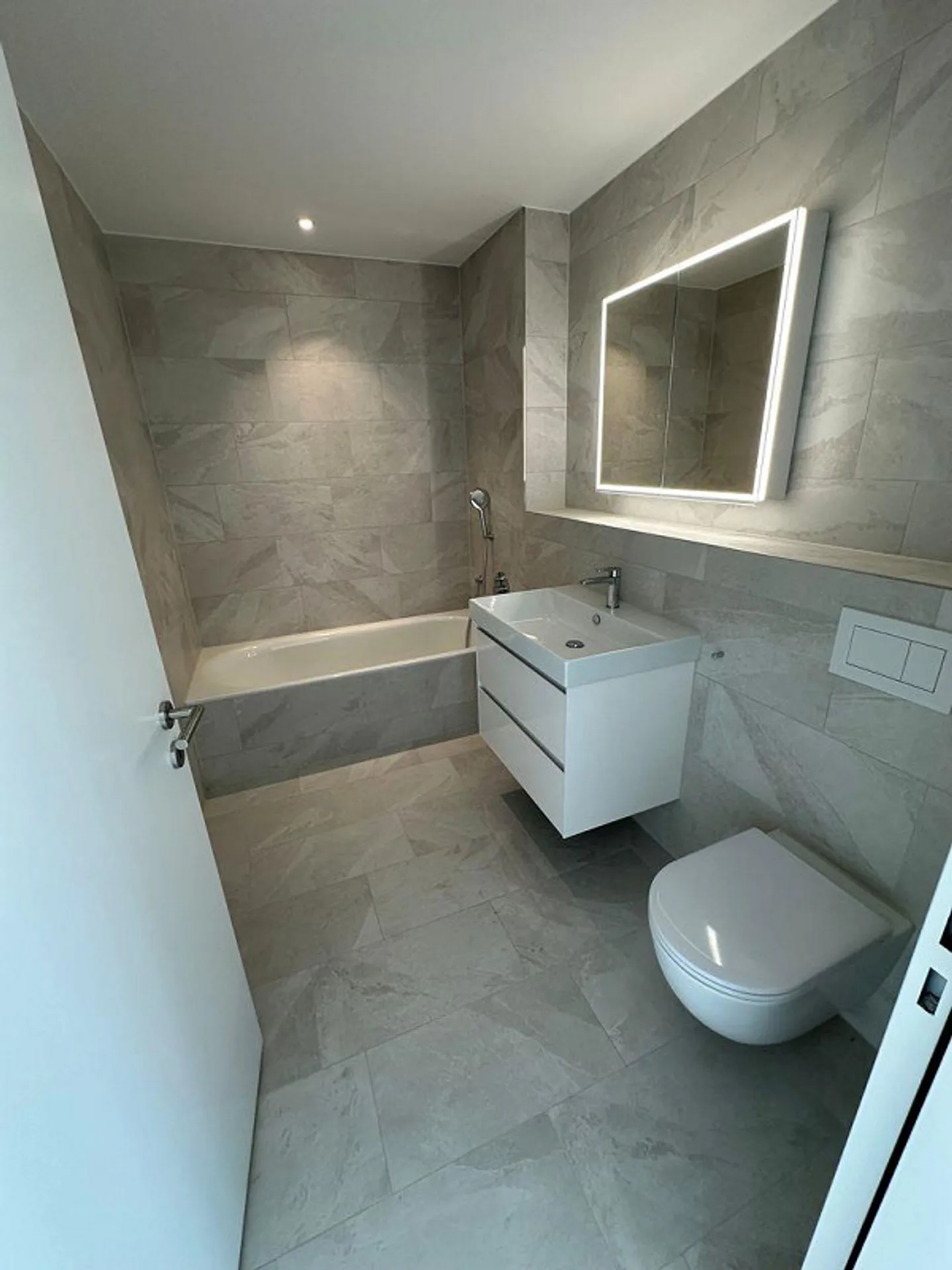 First occupancy 2026 - Exclusive 3.5-room penthouse apartment with two terraces - Photo 5 of 10
