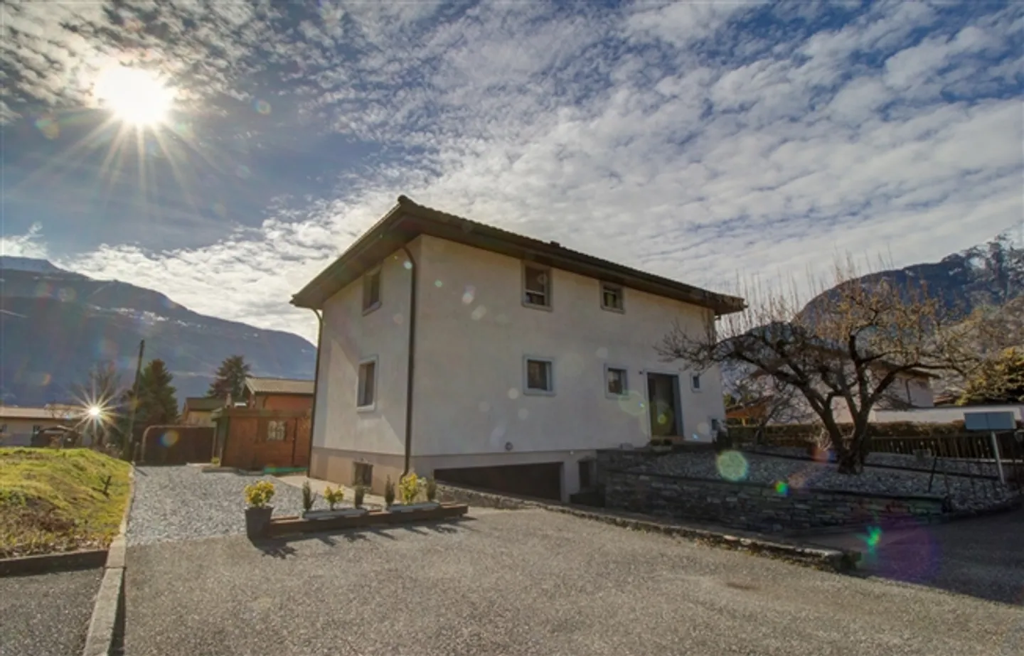 «Villa - Zwei Wohnungen - Vétroz - EXKLUSIVITÄT - ref. 10242548» - Foto 1 von 13