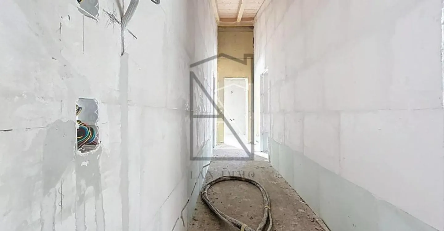 Attique spacieux avec jardin privatif - Photo 6 sur 13
