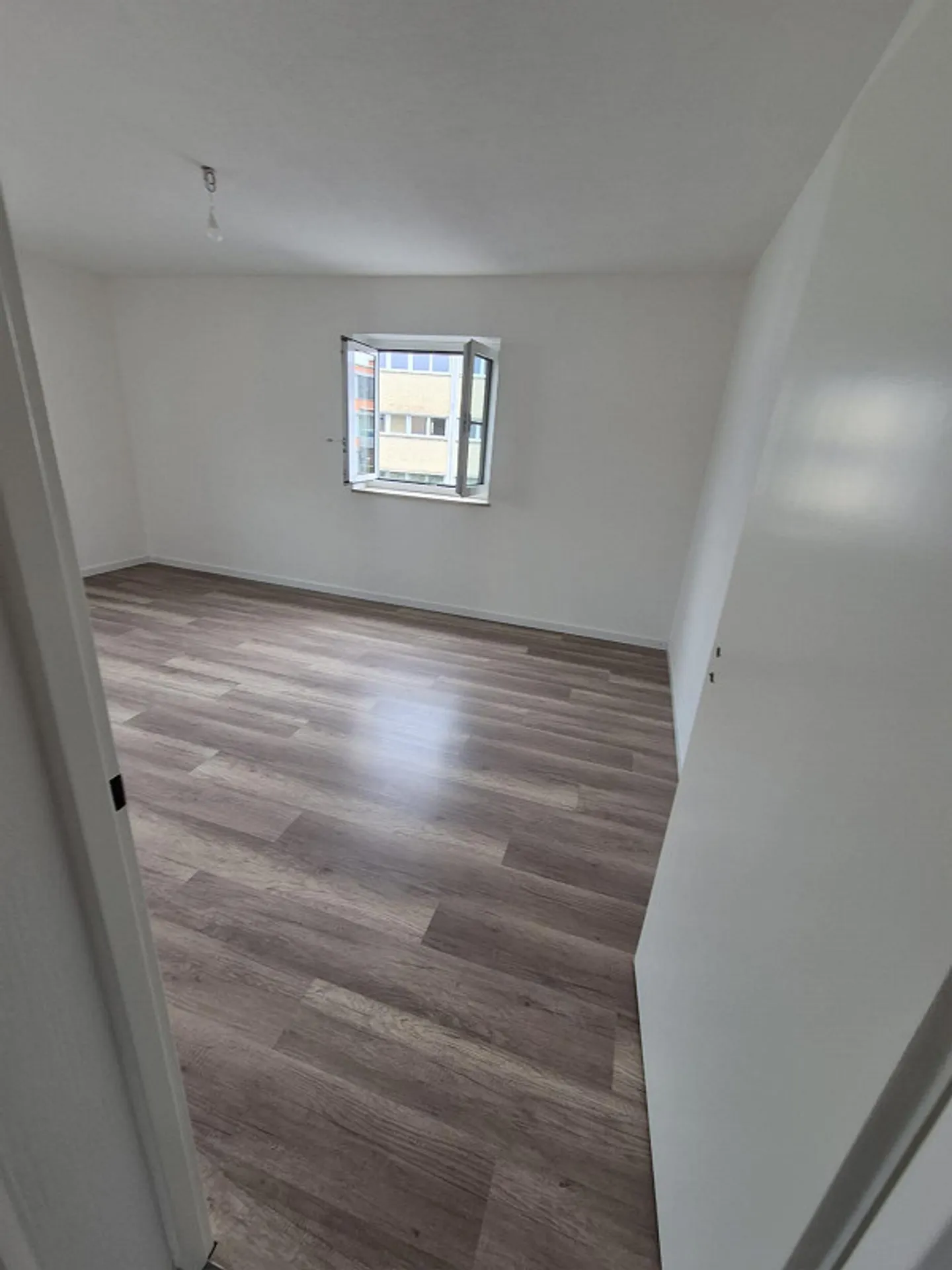 Wohnung mieten - Foto 1 von 8