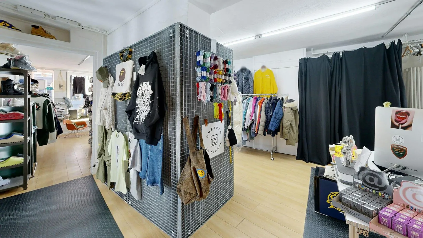Charming retail space in the heart of Zurich's old town - Photo 12 of 13