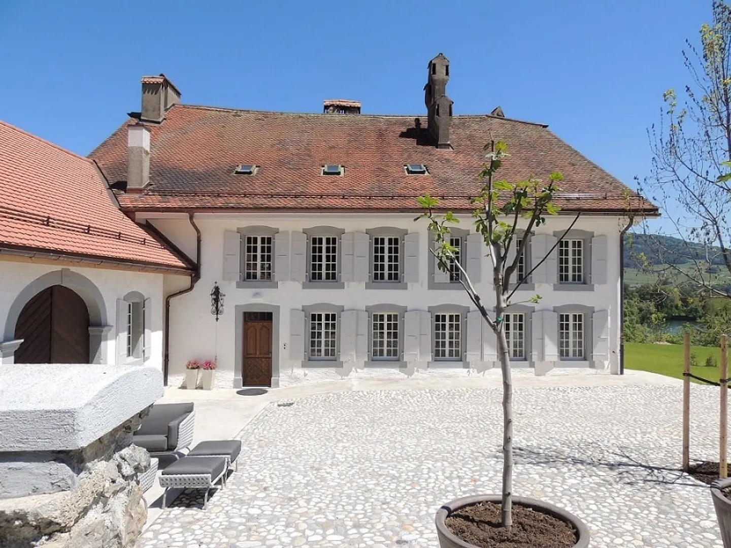 Grande proprietà familiare - Foto 1 di 12