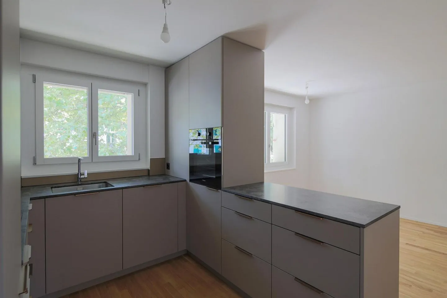 Exklusive Attika-Wohnung mit Terrasse - Foto 2 von 11