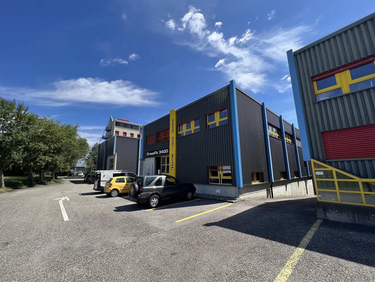Spazio ufficio e commerciale spazioso in affitto - Foto 1 di 11