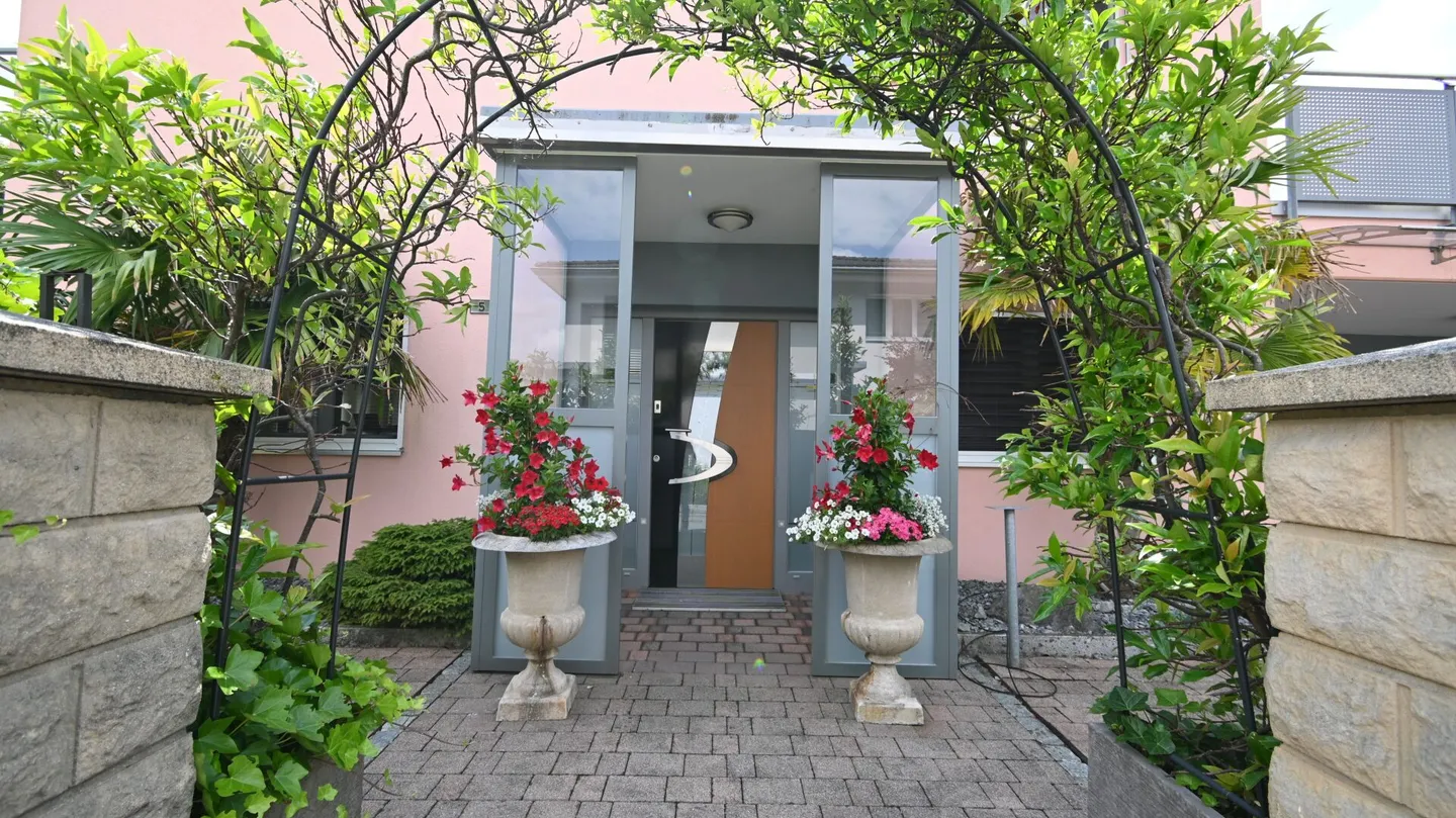 Vivere con la sensazione di vacanza in una casa unifamiliare nuova e ben tenuta nella migliore posizione - Foto 5 di 28