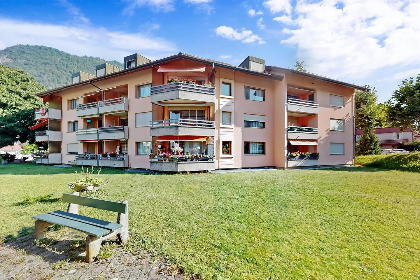 Living in the beautiful Bernese Oberland? - Photo 1 of 6