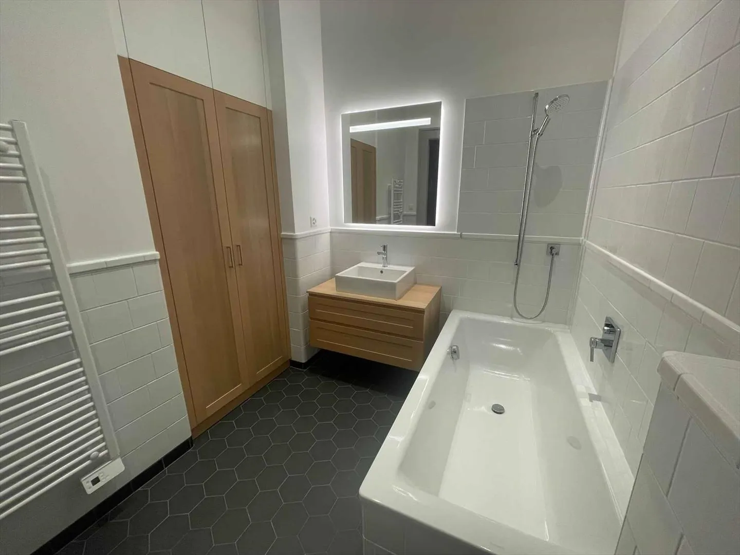 Appartamento 9.5 stanze - Foto 5 di 5
