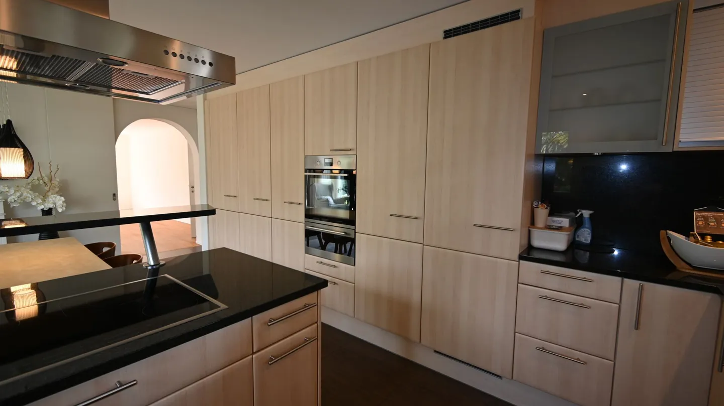 Vivere con la sensazione di vacanza in una casa unifamiliare nuova e ben tenuta nella migliore posizione - Foto 16 di 28