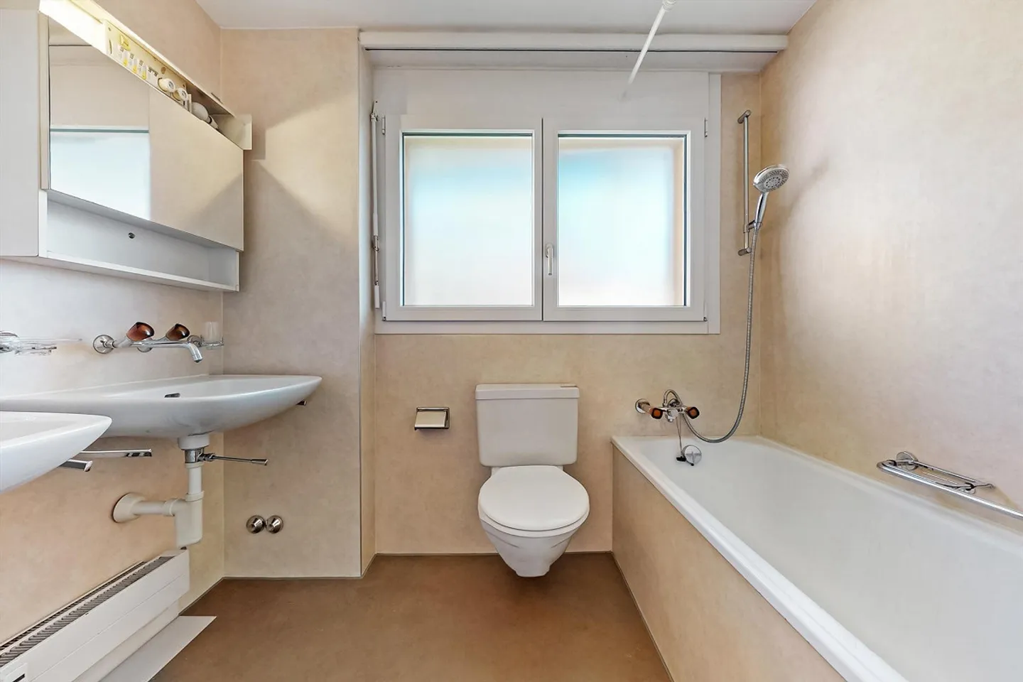 Living in the beautiful Bernese Oberland? - Photo 5 of 6