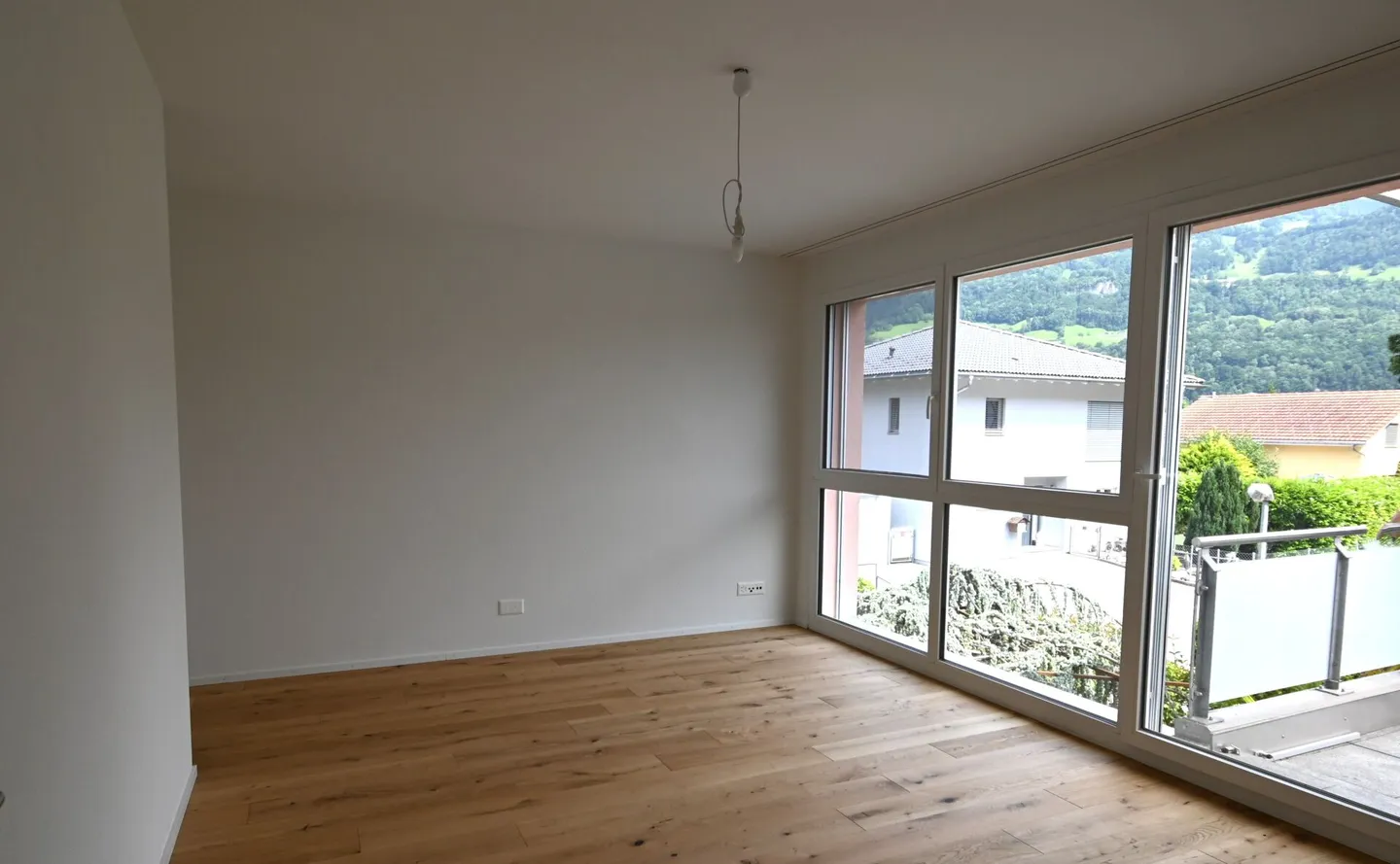 Vivere con la sensazione di vacanza in una casa unifamiliare nuova e ben tenuta nella migliore posizione - Foto 23 di 28