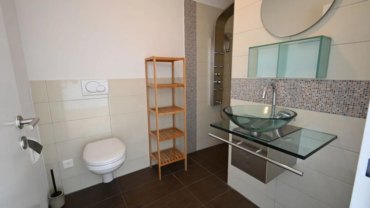 Vivere con la sensazione di vacanza in una casa unifamiliare nuova e ben tenuta nella migliore posizione - Foto 27 di 28