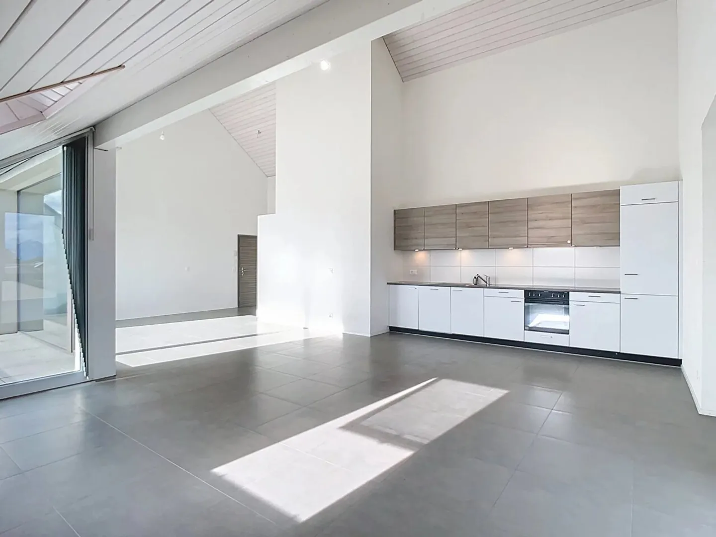 Spacious and bright 3.5-room apartment - Photo 6 of 12