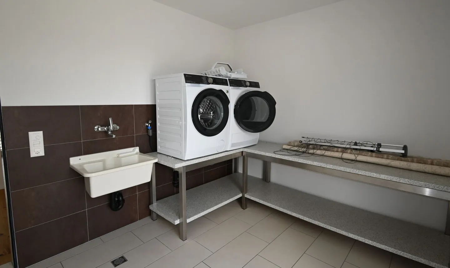 Vivere con la sensazione di vacanza in una casa unifamiliare nuova e ben tenuta nella migliore posizione - Foto 21 di 28