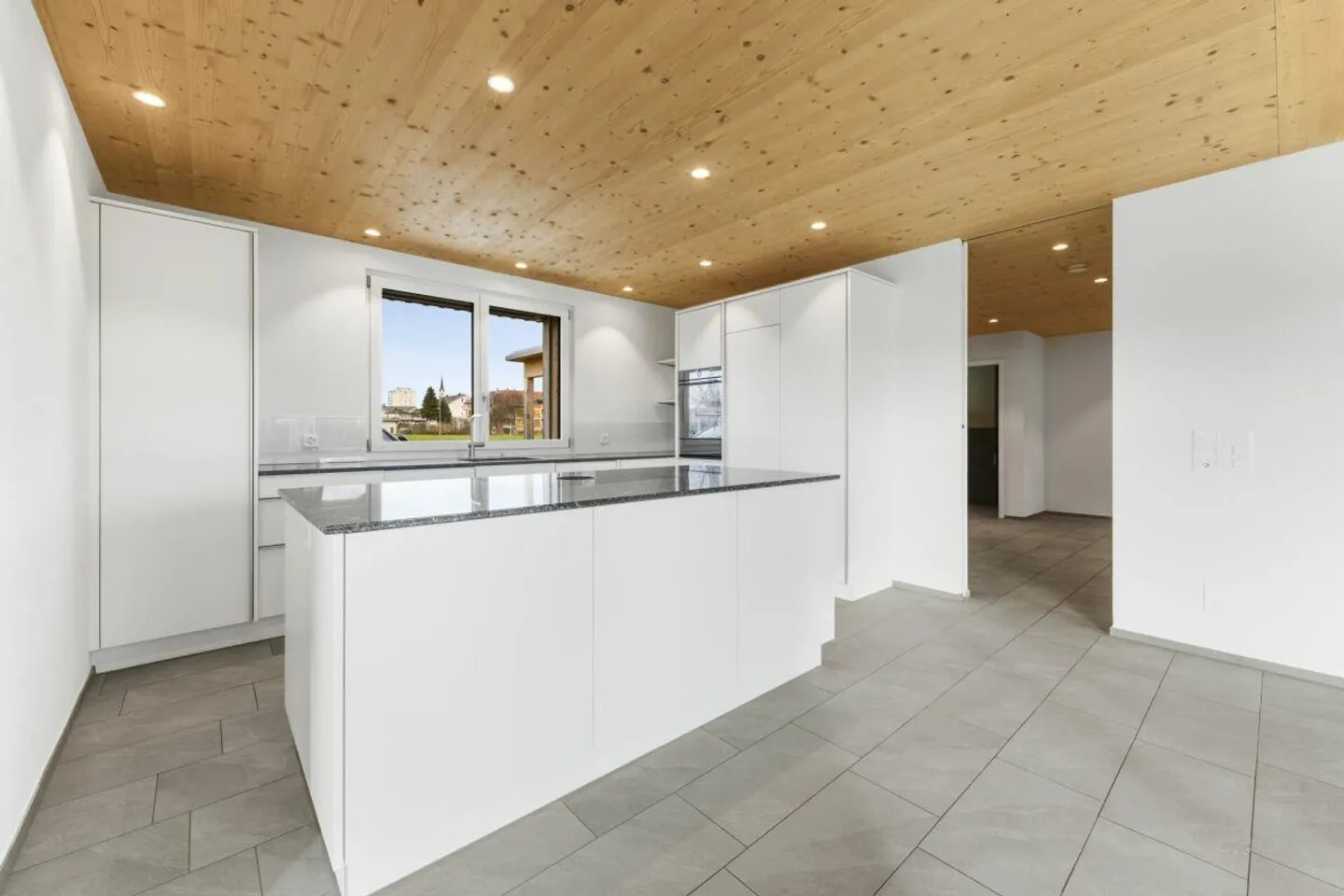 Modernes 6.5-Zimmer-Doppeleinfamilienhaus mit Gartenidylle und hochwertiger Ausstattung - Foto 16 von 30