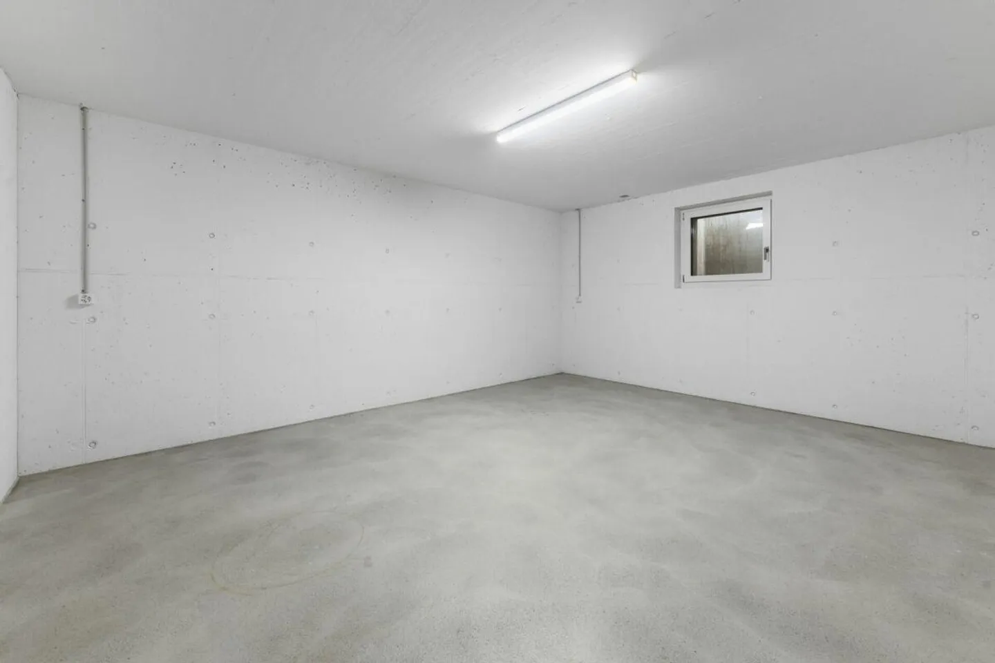 Modernes 6.5-Zimmer-Doppeleinfamilienhaus mit Gartenidylle und hochwertiger Ausstattung - Foto 30 von 30