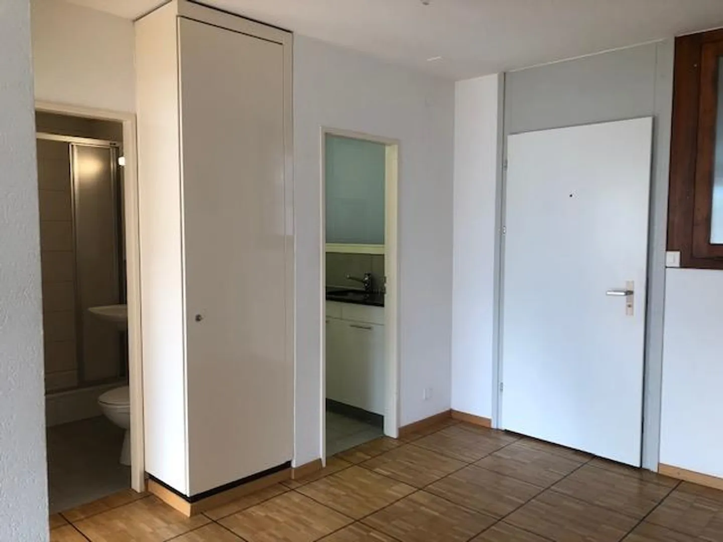 Appartamento 2 1/2 stanze 18° piano 66 - Foto 8 di 11