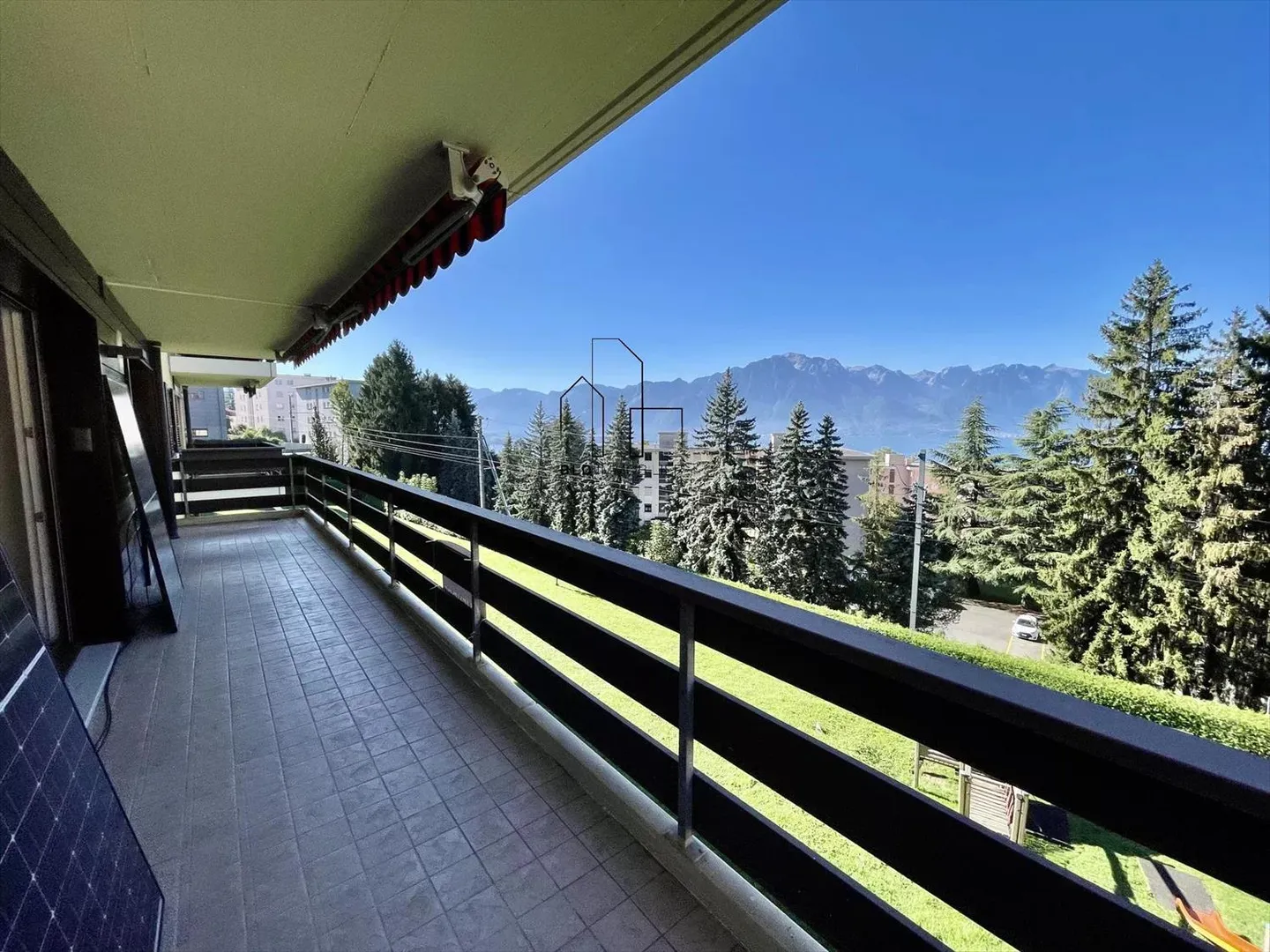 Appartamento luminoso di 5,5 stanze completamente ristrutturato - Foto 6 di 13