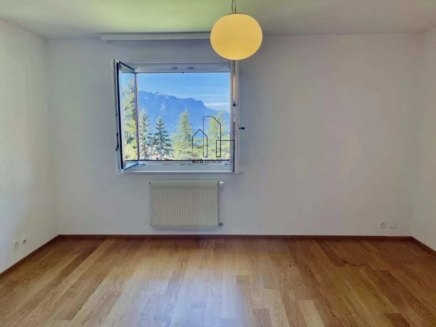 Appartamento luminoso di 5,5 stanze completamente ristrutturato - Foto 12 di 13