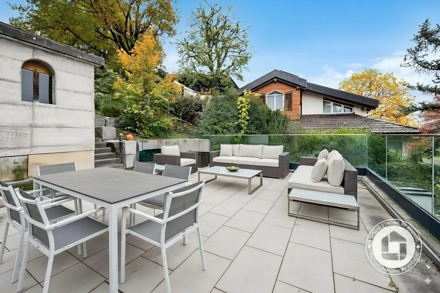 Exclusive Living with a View: Single-Family House with Apartment - Photo 9 of 13
