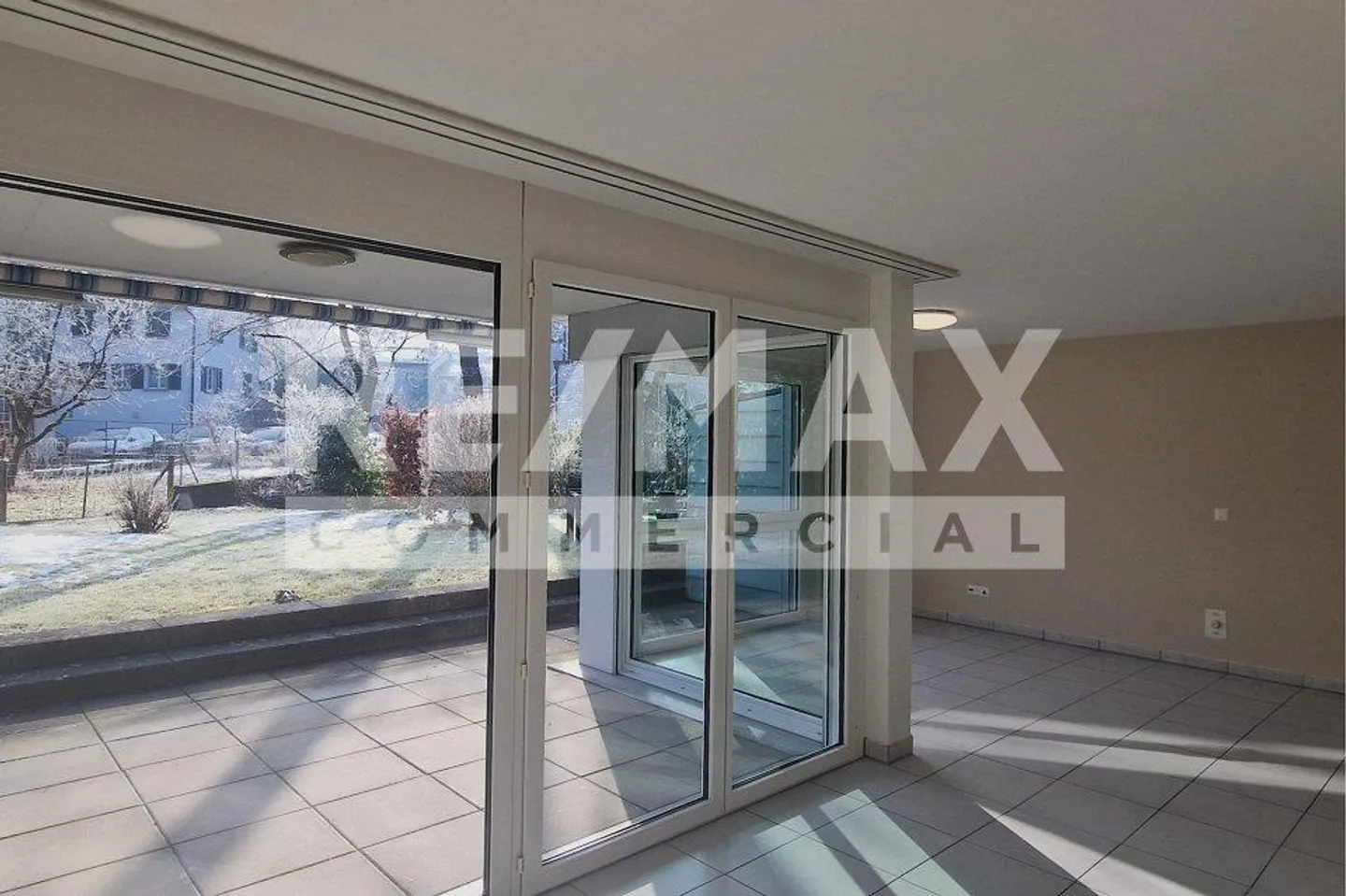 Gewerbefläche mit Gartenblick - Foto 5 von 13