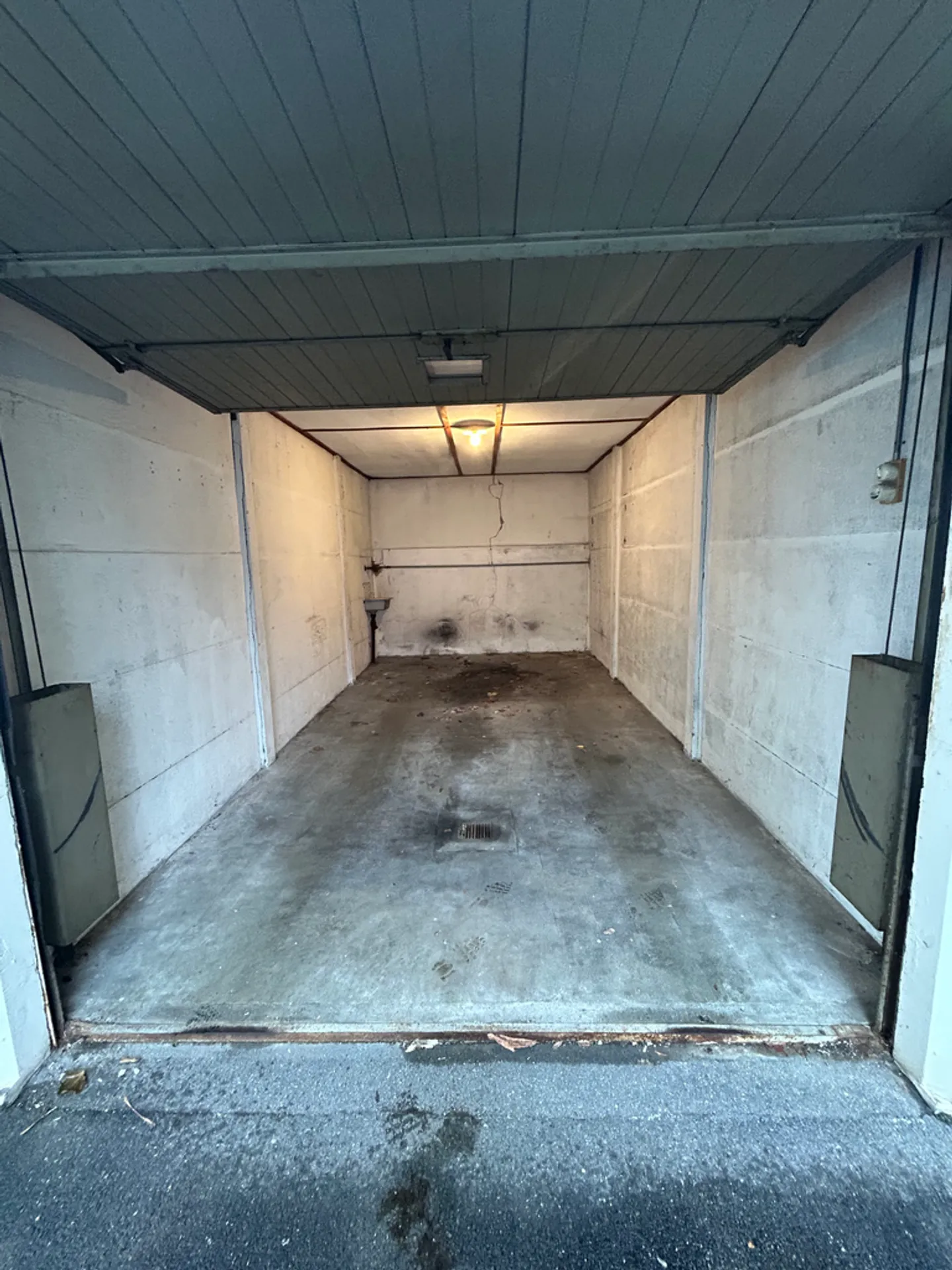 Garage Individuel à Louer - Photo 2 sur 2