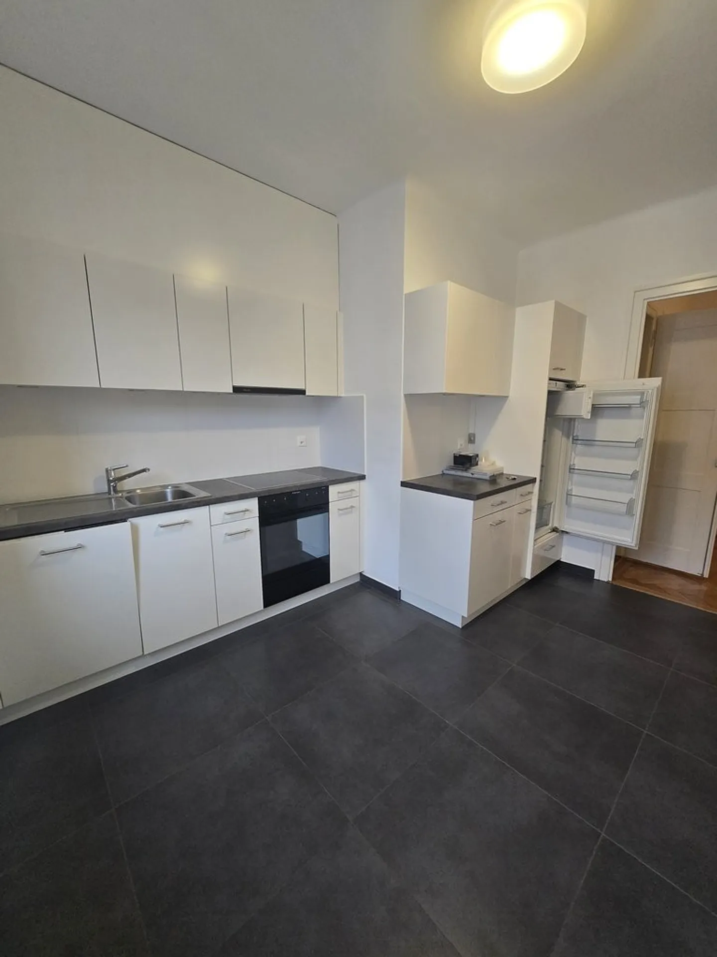 Vicino ai servizi e ai trasporti pubblici. - Foto 1 di 9