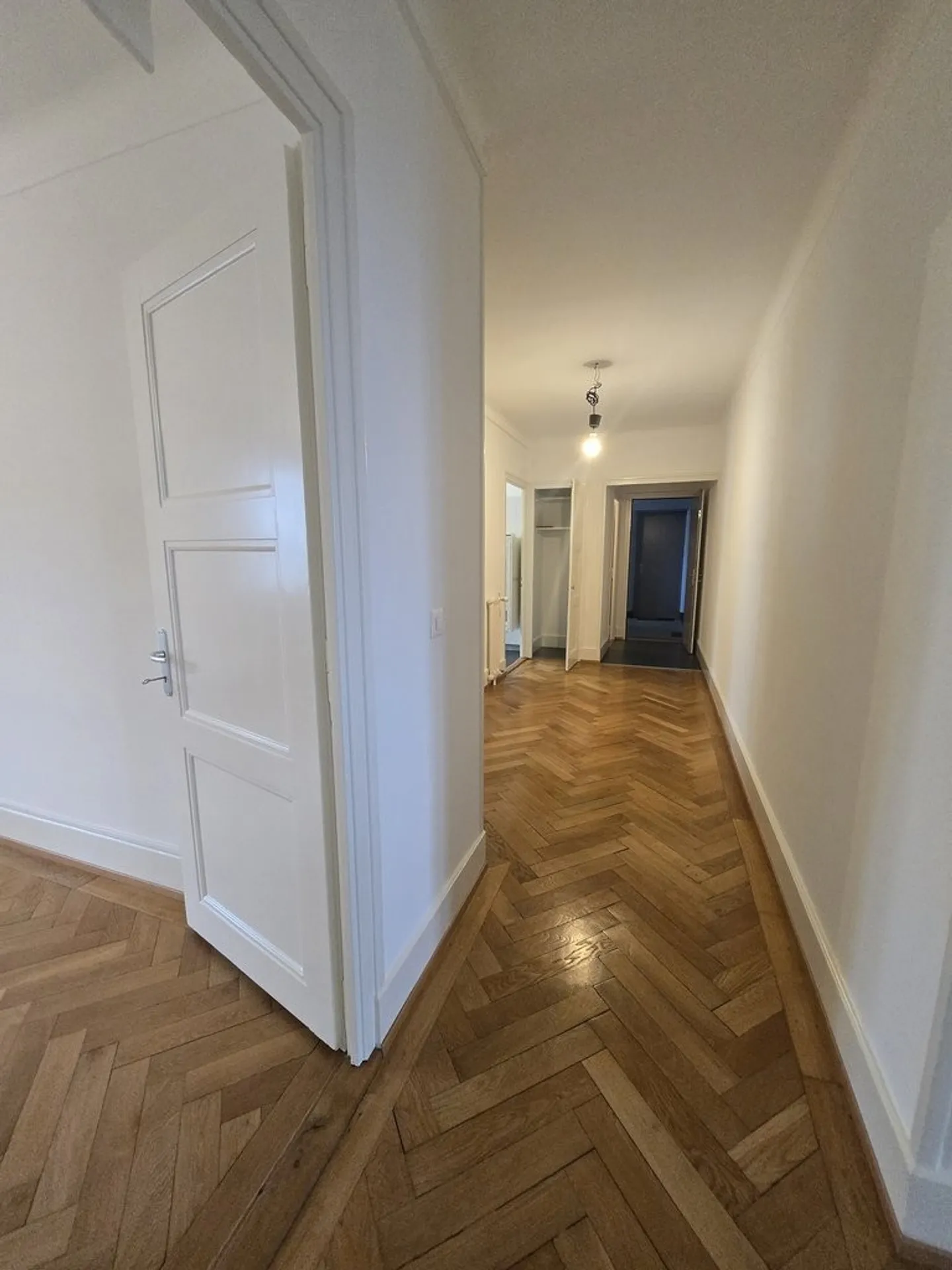 Vicino ai servizi e ai trasporti pubblici. - Foto 6 di 9