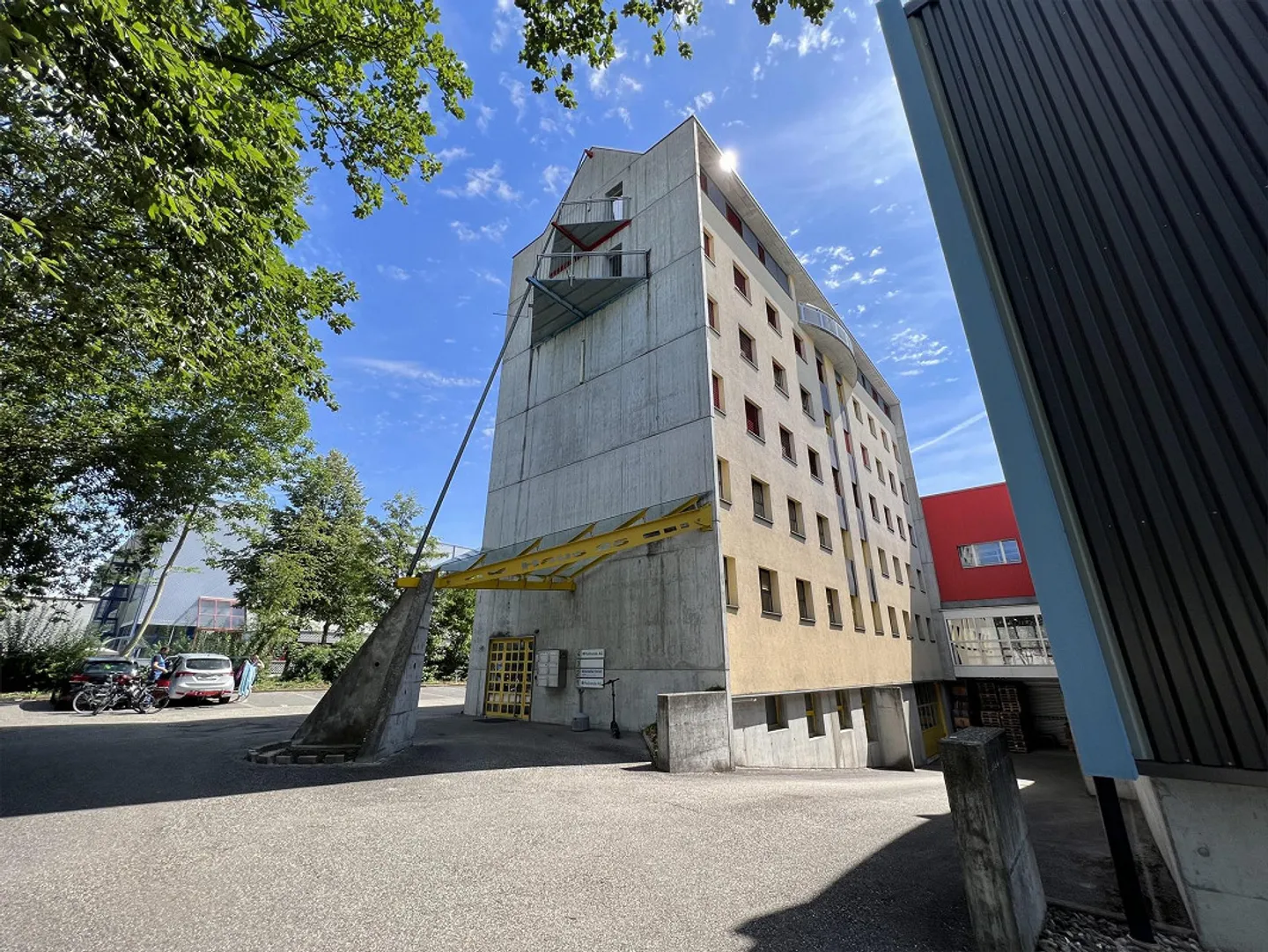 Espace de bureau et commercial exclusif à louer - Photo 1 sur 5