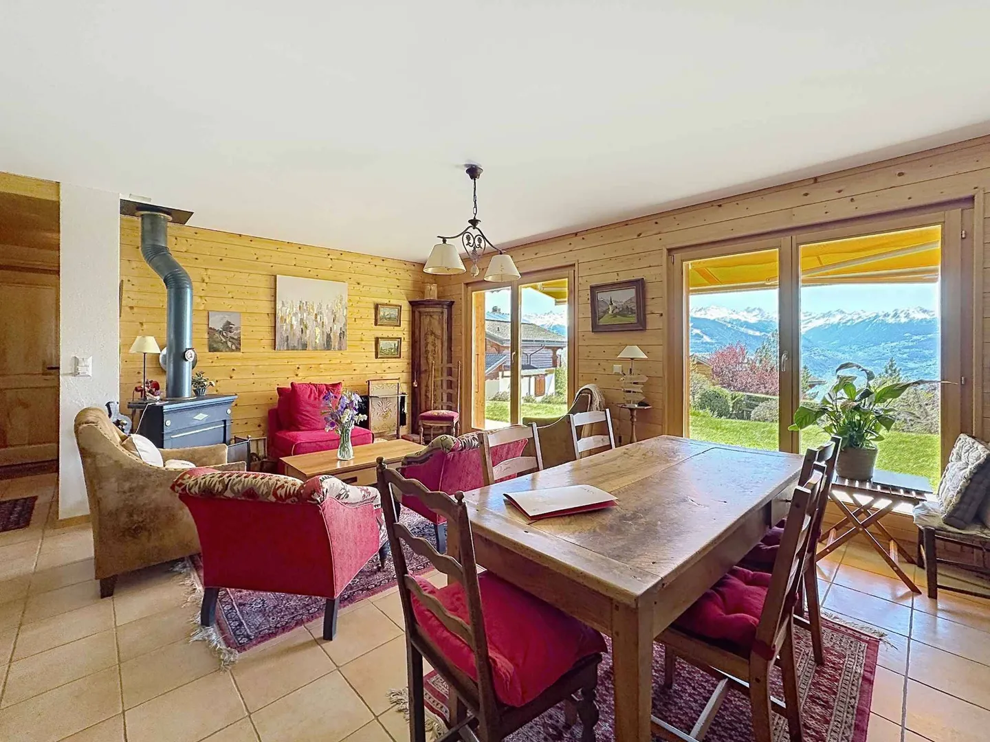 Coup de cœur: charming duplex with garden and panoramic view - Photo 4 of 13