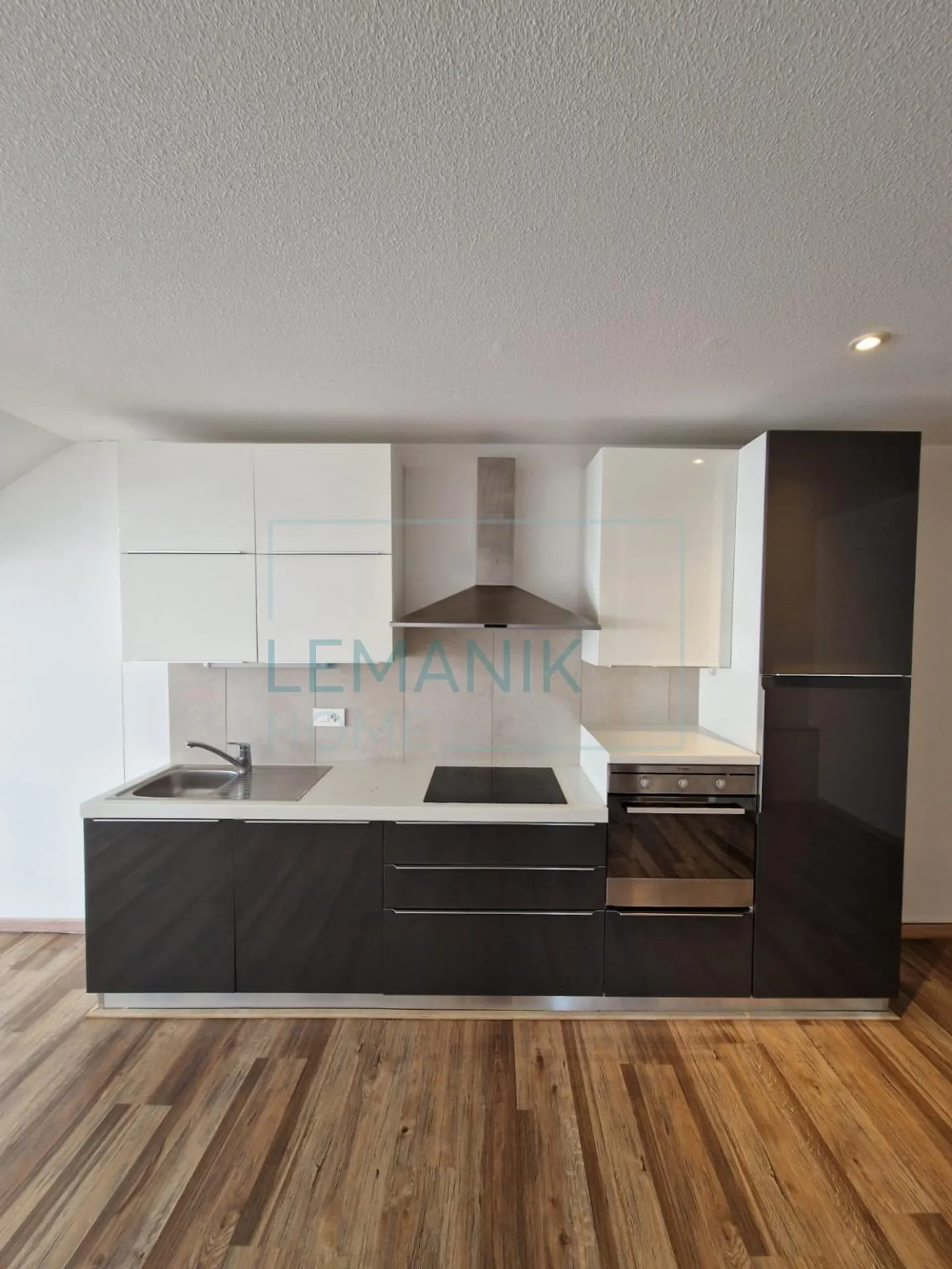 Appartement 4,5 pièces rénové - Photo 3 sur 3