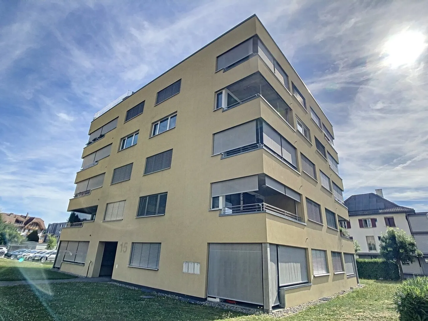 SEHR SCHÖNE 2.5-Zimmer-Wohnung - Foto 2 von 3