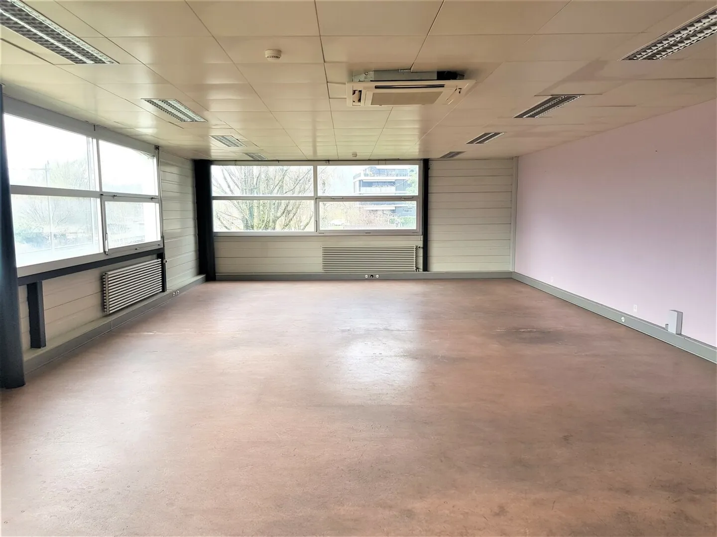 Espace Commercial à Villeneuve - Photo 4 sur 13