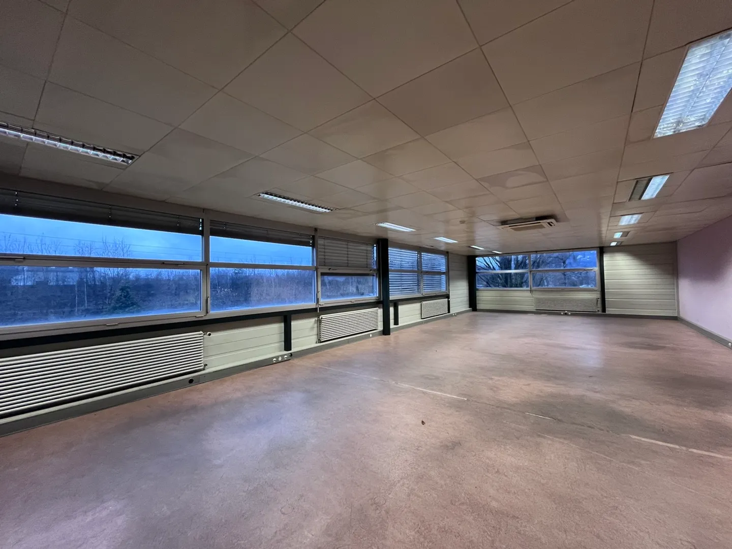 Espace Commercial à Villeneuve - Photo 7 sur 13