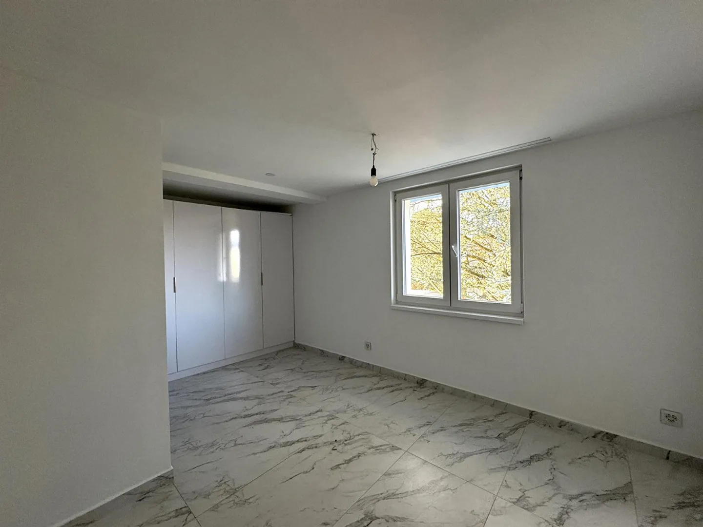 First occupancy - 5.5-room maisonette apartment in a central location in Bad Zurzach - Photo 5 of 10