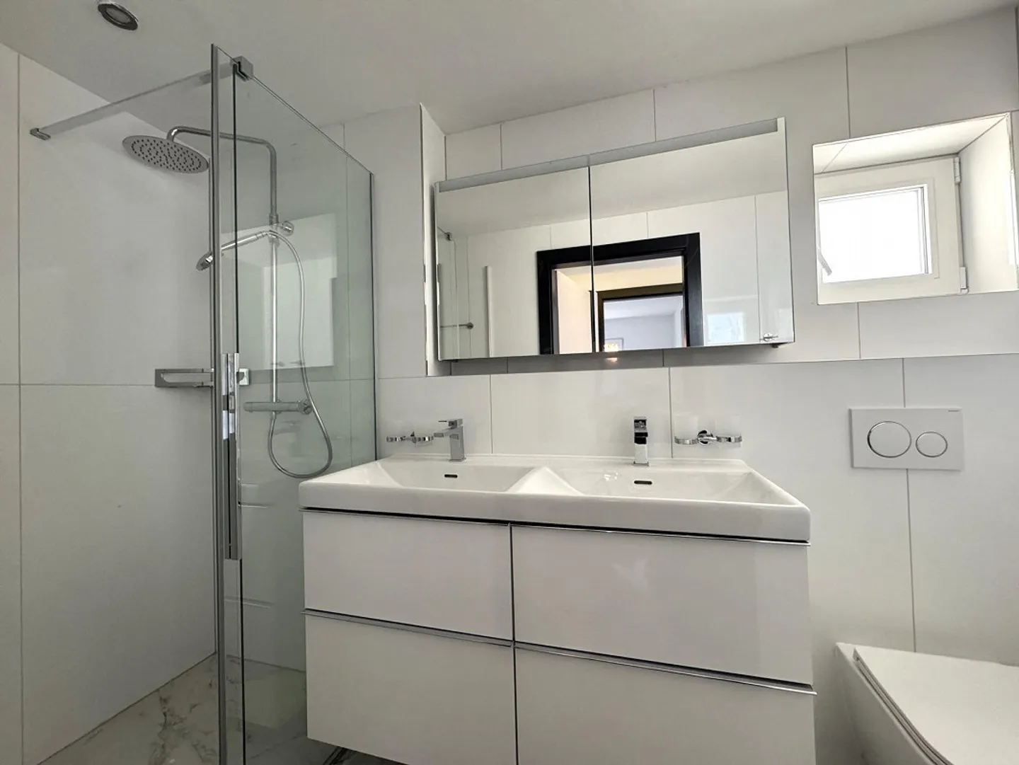 First occupancy - 5.5-room maisonette apartment in a central location in Bad Zurzach - Photo 6 of 10