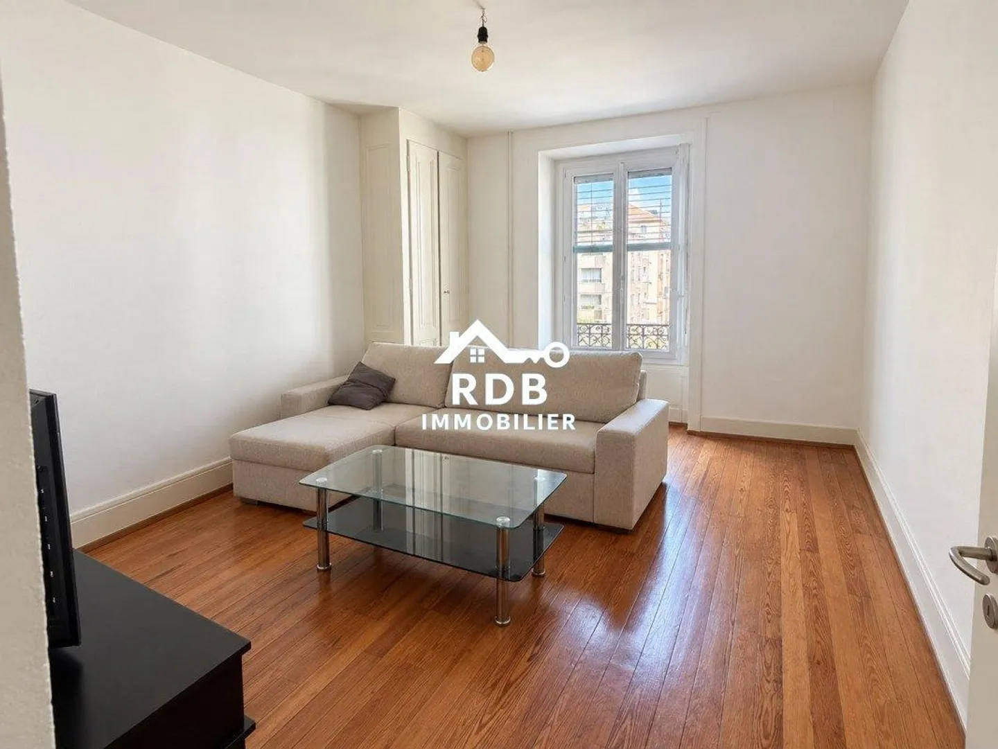 3-room apartment on the 3rd floor without elevator located in Geneva... - Photo 1 of 7