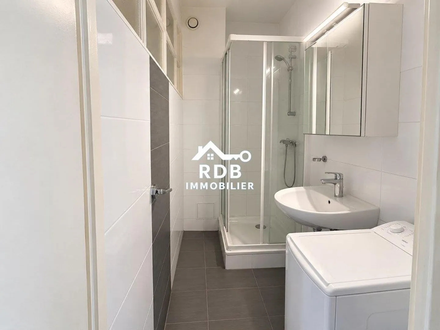 3-room apartment on the 3rd floor without elevator located in Geneva... - Photo 6 of 7