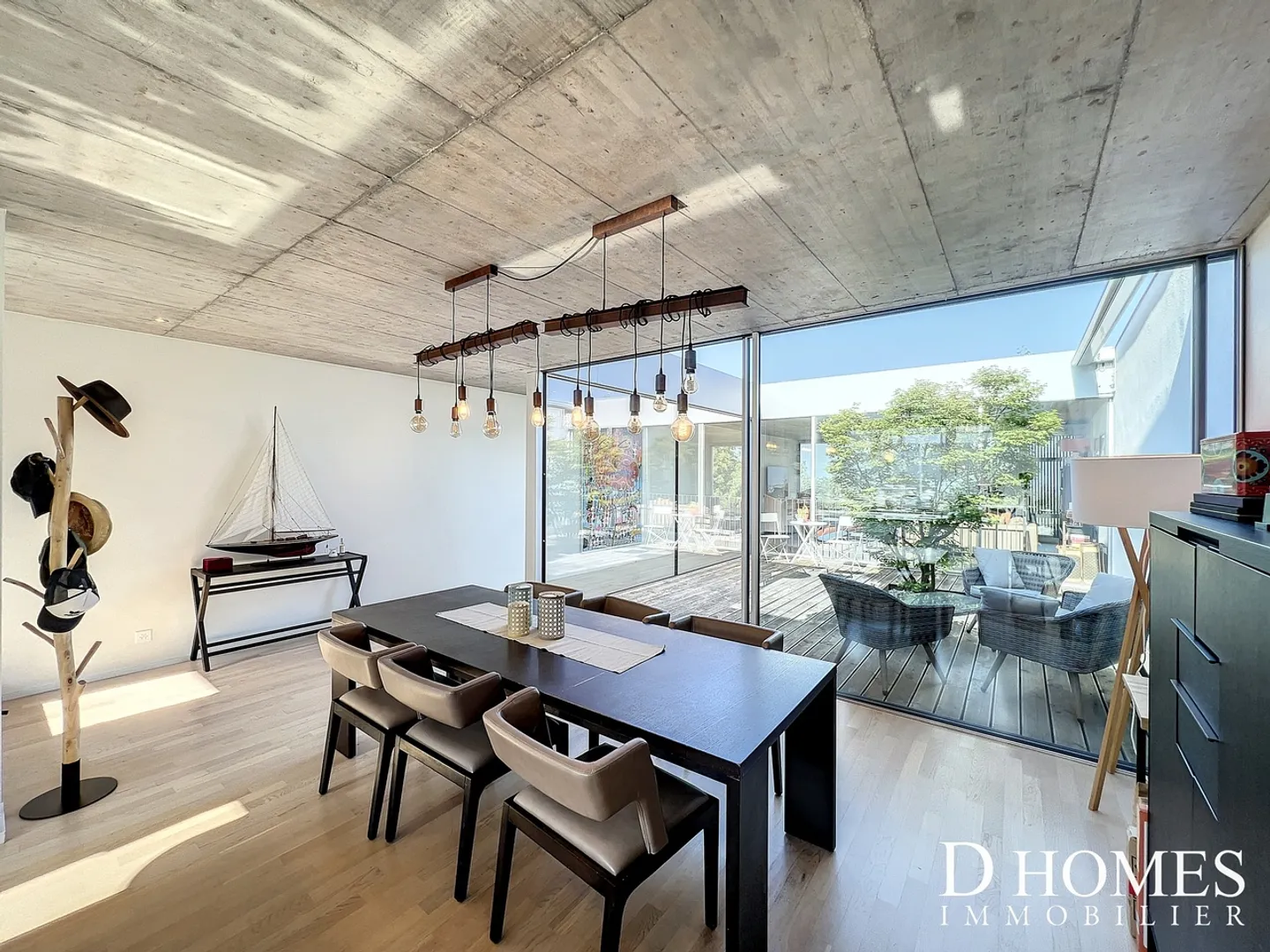 Contemporary Duplex Villa with Lake View - Photo 2 of 13