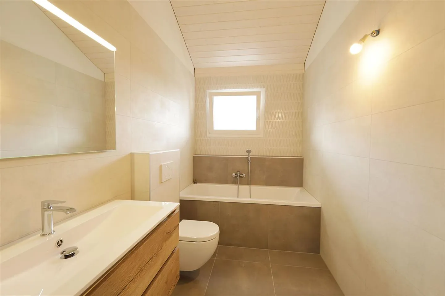 Maison individuelle spacieuse et neuve avec 5,5 pièces - Photo 10 sur 13