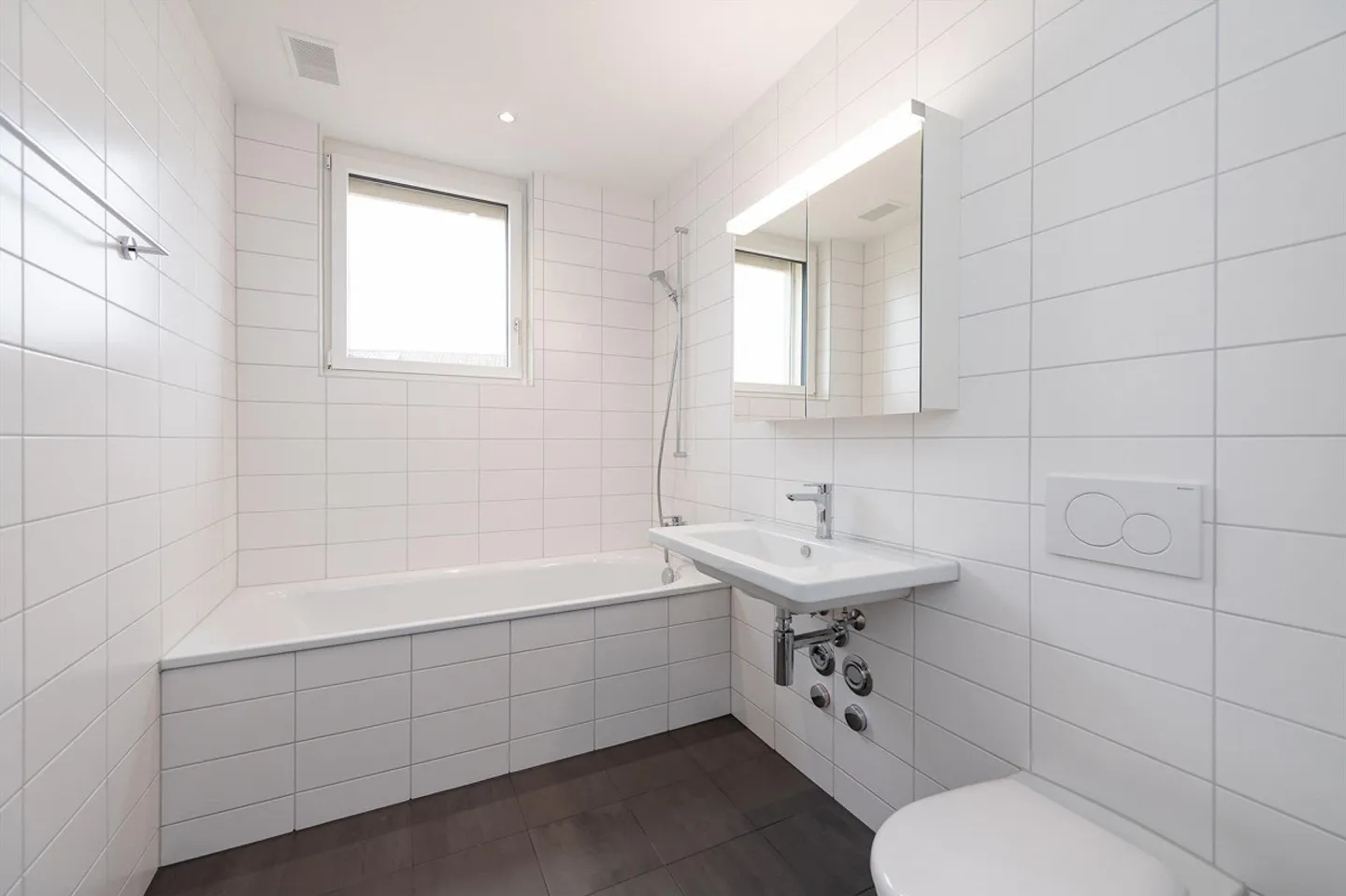 Emplacement merveilleusement calme et vue sur la verdure - Photo 7 sur 12