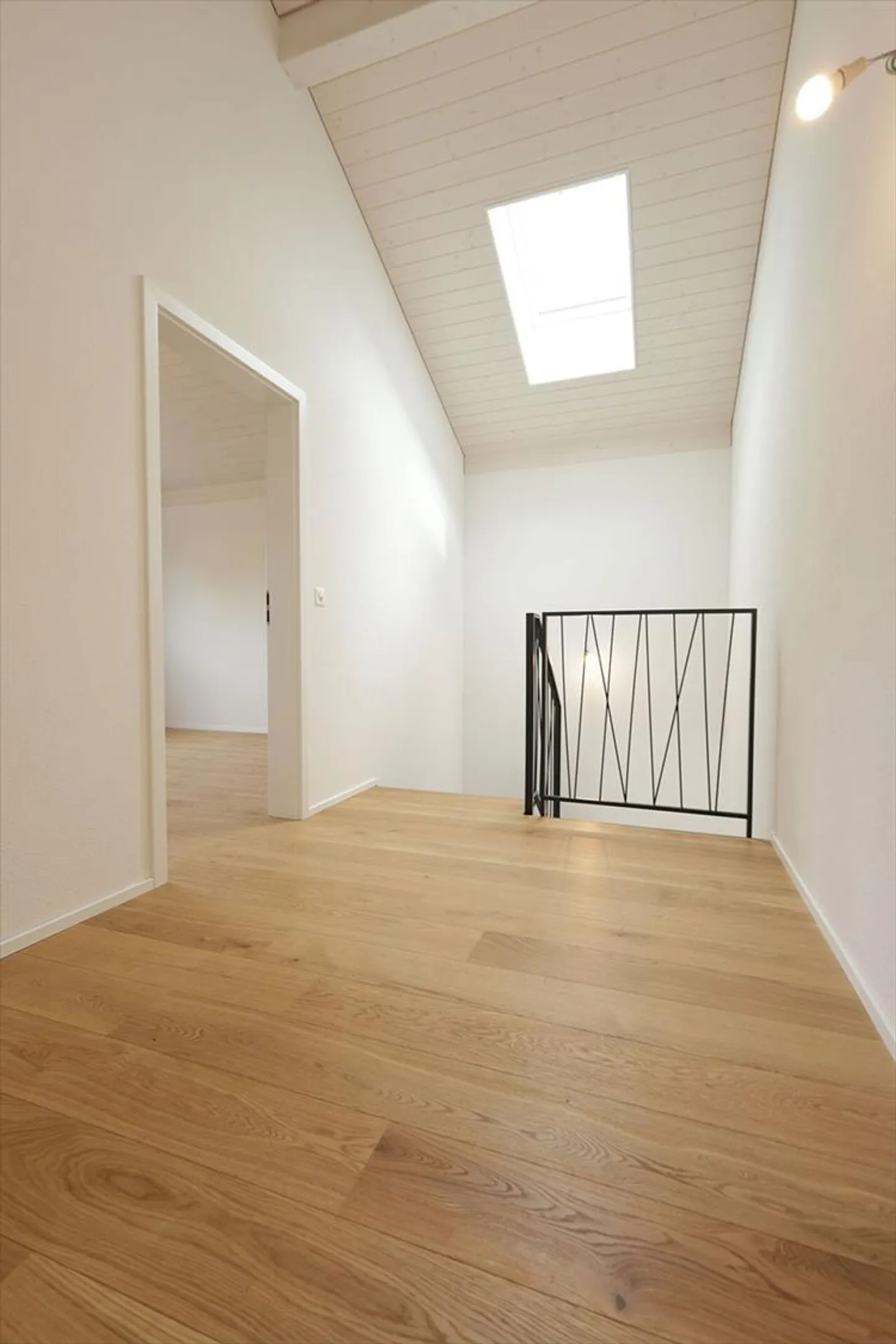 Maison individuelle spacieuse et neuve avec 5,5 pièces - Photo 9 sur 13